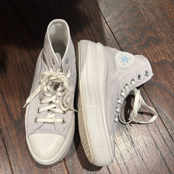 Converse Women’s Move High Lace Up Platform Sneakers - Picture 1 of 10